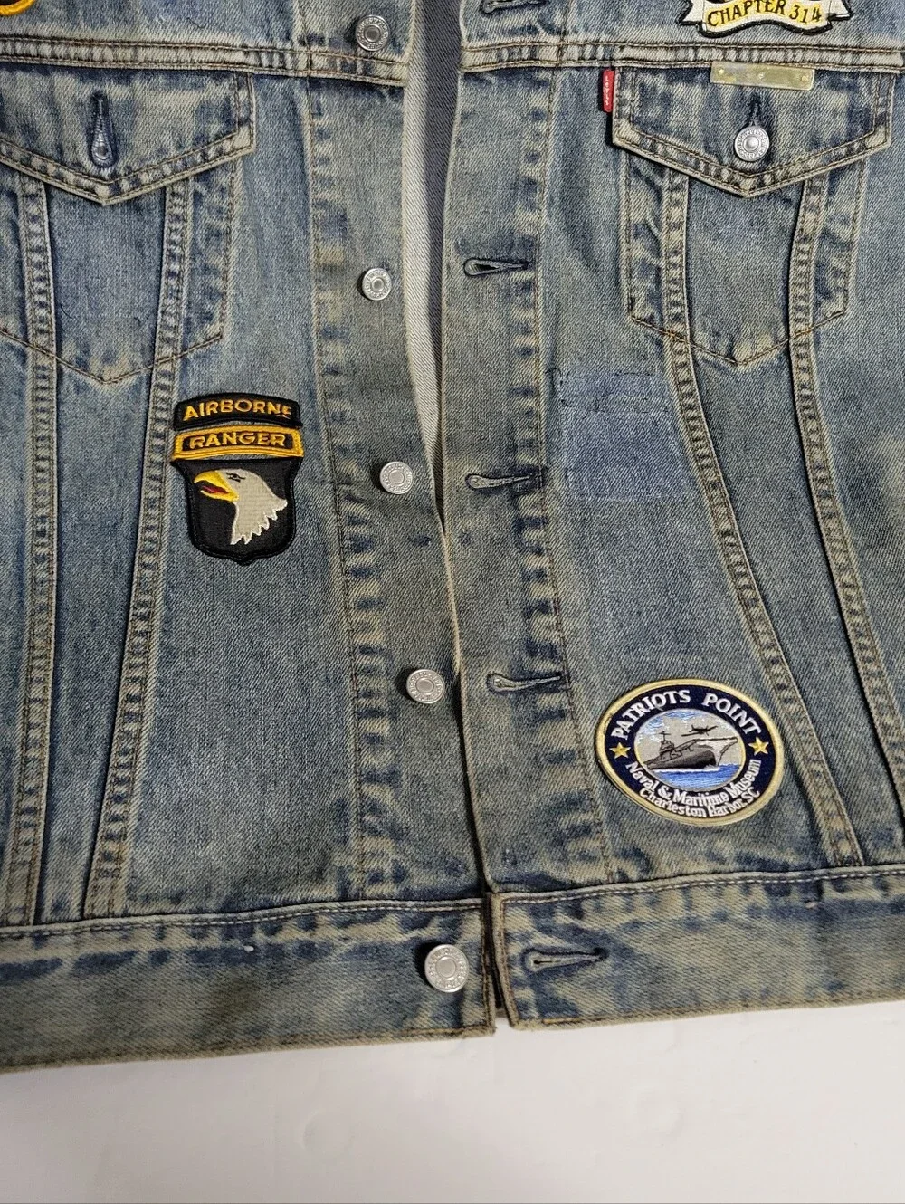 Vintage 80s Levi's 70506 Denium Biker Battle Vest CUT off Patched XL-2XL 26